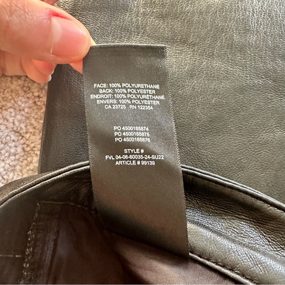 Aritzia Wilfred faux Leather Straight Leg Cropped Pants - size 4 - Picture 7 of 7